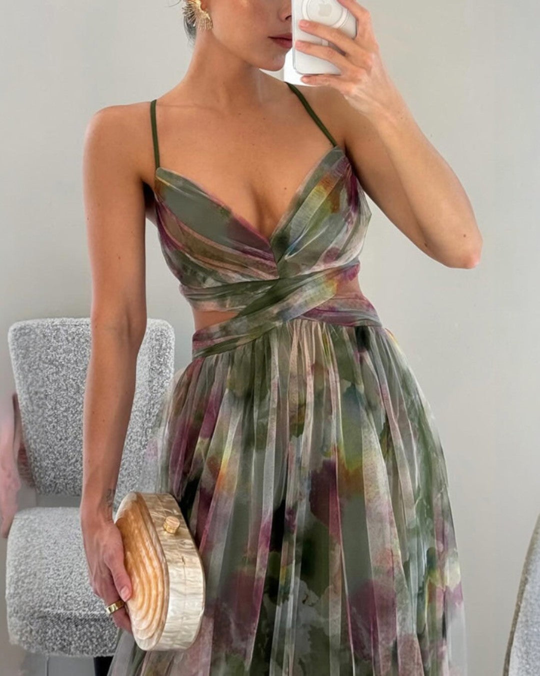 Vestido Largo Floral de Chiffon – Corte Favorecedor