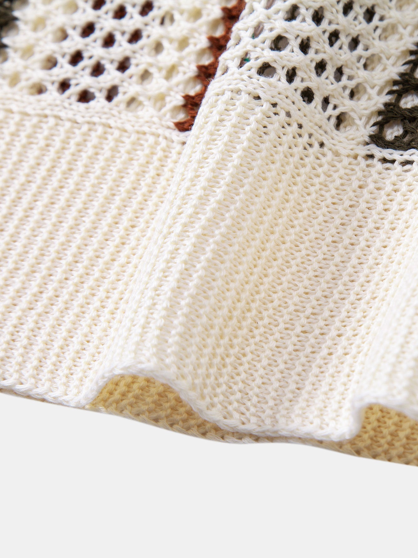Conjunto Polo Crochet Rayas y Pantalón Recto de Lino