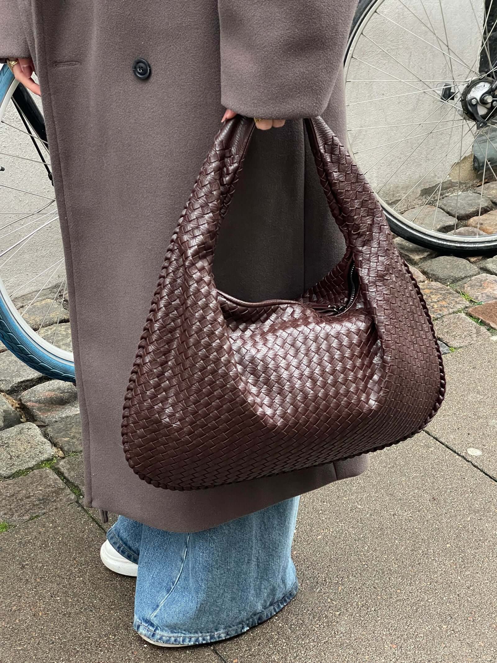 Bolso de hombro trenzado efecto piel